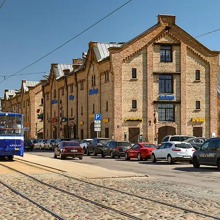 Apartment Premium In Quiet & Historical Area